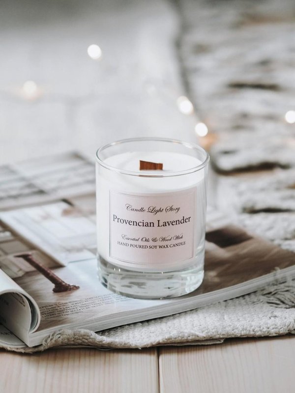 Soijavahakynttilä Essentials - Provencian Lavender, Candle Light Story